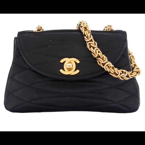 CHANEL Handbags - ❌SOLD❌ 🔥🔥Authentic Supermini Chanel Flap